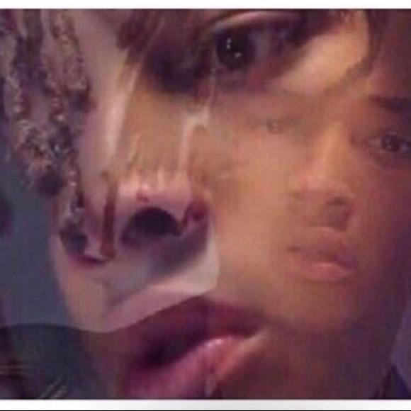 Meet your Posher, Ariel - Picture 1 of 1